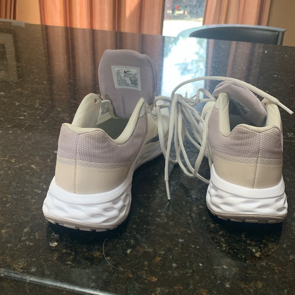 Nike Trainers Sz. 8.5 - Picture 2 of 4